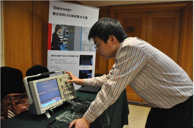 如何解決測(cè)試挑戰(zhàn)以克服LED照明應(yīng)用瓶頸？泰克專家亞太LED技術(shù)峰會(huì)上支招