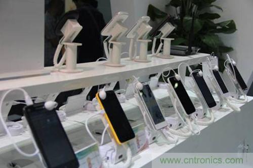 圖2：基于聯(lián)芯雙核/四核平臺(tái)的多款智能終端機(jī)型閃亮登場(chǎng)。