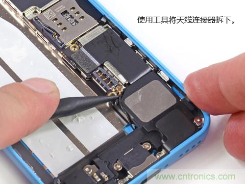 內(nèi)部能否出“彩”？“五彩機身”iPhone 5C拆解揭秘