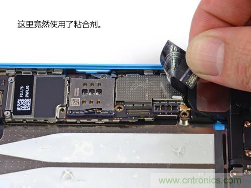 內(nèi)部能否出“彩”？“五彩機身”iPhone 5C拆解揭秘