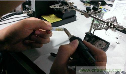 制作U盤全過程，由PCB做起
