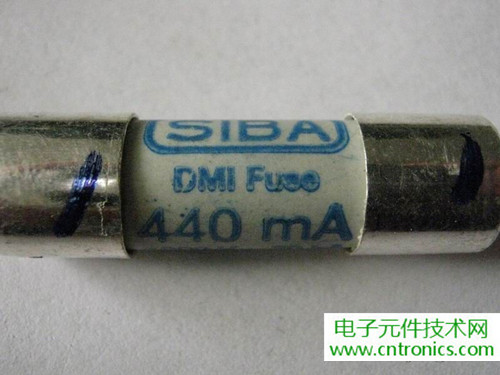 拆全球首款！安捷倫OLED手持式數(shù)字萬(wàn)用表拆解