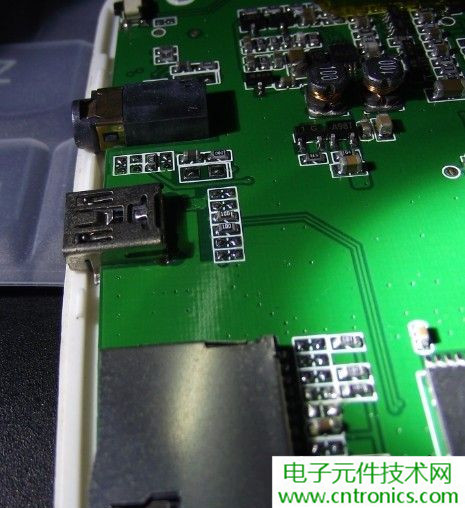 探秘電子紙！一款電紙書(shū)的電子墨水屏拆解