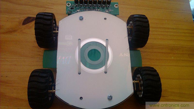 牛人力作！PCB版藍(lán)牙智能小車DIY