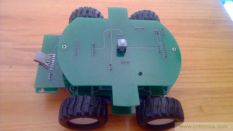 牛人力作！PCB版藍(lán)牙智能小車DIY