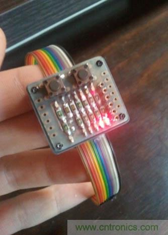 低調(diào)有內(nèi)涵！別人看不懂的LED電子表DIY