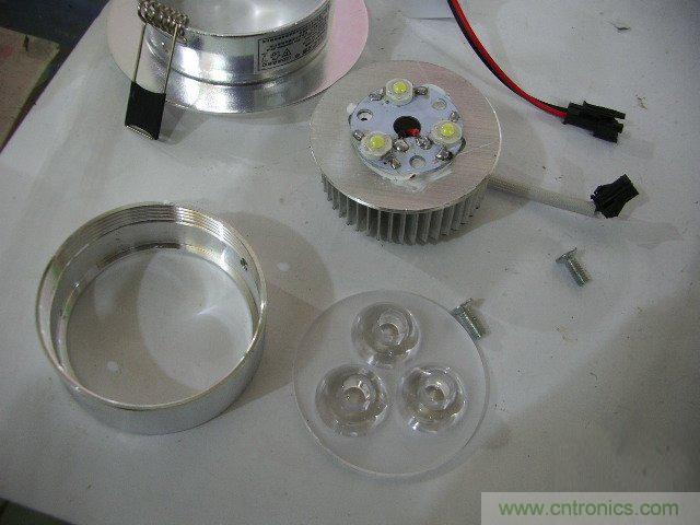 DIY：大雄家的路燈，帶你找回童年的記憶