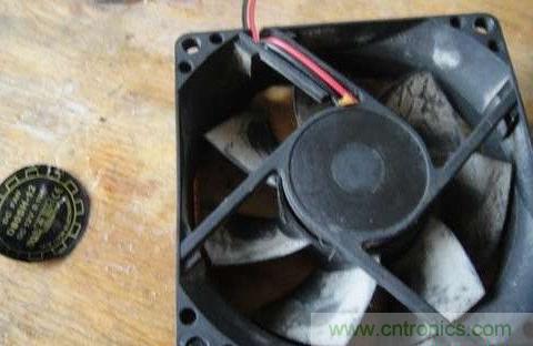 創(chuàng)意DIY！迷你風(fēng)力發(fā)電機！