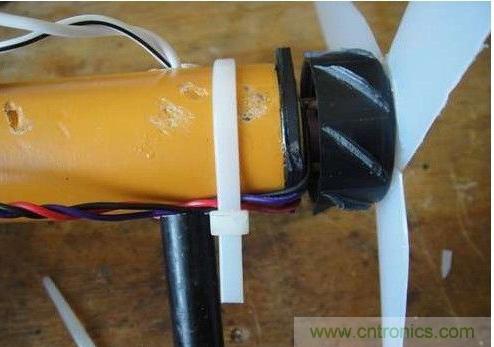 創(chuàng)意DIY！迷你風(fēng)力發(fā)電機！