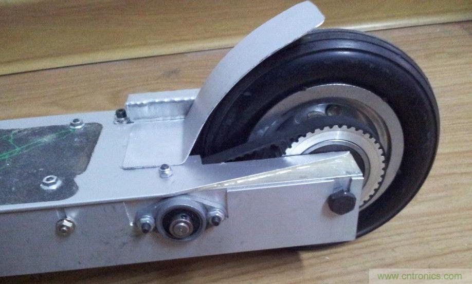 能工巧匠！DIY屬于你的電動滑板車！