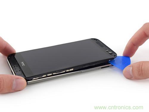 牛人強(qiáng)拆！新HTC One(M8)真機(jī)精密做工難修理