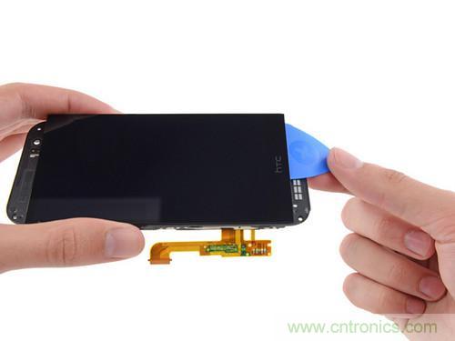 牛人強(qiáng)拆！新HTC One(M8)真機(jī)精密做工難修理