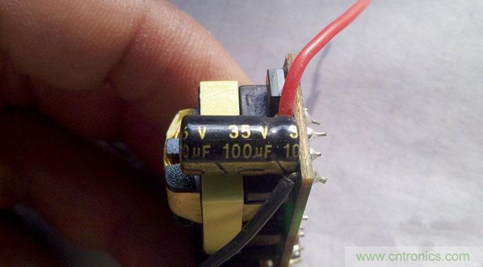 拆解狂魔:拆修4.7WLED驅(qū)動電源