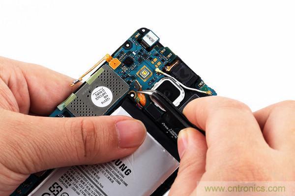 拆解狂魔荼毒新機三星金屬Galaxy A5，看槽點在何方？