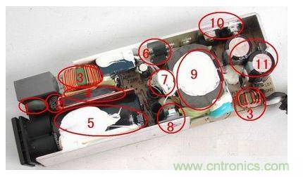 電源適配器的構(gòu)造  6 1. 壓敏電阻，其功能是當(dāng)外界電壓過(guò)高時(shí)，壓敏電阻阻值迅速變得很小，與壓敏電阻串聯(lián)的保險(xiǎn)絲被熔斷，從而保護(hù)其他電路不被燒壞。  2. 保險(xiǎn)絲，規(guī)格為2.5A/250V，當(dāng)電路中的電流過(guò)大時(shí)，保險(xiǎn)絲會(huì)熔斷以保護(hù)其他元件。  3. 電感線圈(又稱扼流圈)，主要功能是降低電磁干擾。  4. 整流橋，規(guī)格為D3SB，作用是把220V交流電變?yōu)橹绷麟姟? 5. 濾波電容，規(guī)格為180μF/400V，作用是濾除直流電中的交流紋波，使電路工作更可靠。  6. 運(yùn)放IC(集成電路)，保護(hù)電路、電壓調(diào)節(jié)的重要組成部分。  7. 溫度探頭，用于探測(cè)電源適配器的內(nèi)部溫度，當(dāng)溫度高于某一設(shè)定值時(shí)(不同品牌的電源適配器，其設(shè)定的溫度閥值略有不同)，保護(hù)電路會(huì)切斷適配器的電壓輸出，從而保護(hù)適配器不受損壞。   8. 大功率開關(guān)管，是開關(guān)電源中的核心元件之一，開關(guān)電源能“一開一關(guān)”地工作，開關(guān)管功不可沒。   9. 開關(guān)變壓器，開關(guān)電源中的核心元件之一。   10. 次級(jí)整流管，功能是把低壓交流電變?yōu)榈蛪褐绷麟?。在IBM的電源適配器中，整流管往往是由兩個(gè)大功率并聯(lián)工作的，以獲得較大的電流輸出。   11. 次級(jí)濾波電容，規(guī)格為820μF/ 25V，共有兩個(gè)，起濾除低壓直流電中的紋波的作用。  除上述元件外，電路板上還有可調(diào)電位器及其他阻容元件。
