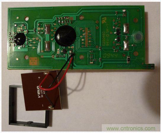 圖6：太陽能電池反面。