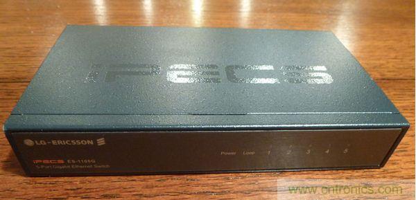 圖1：LG愛(ài)立信公司5口千兆以太網(wǎng)(GbE)交換機(jī)ES-1105G正面圖。