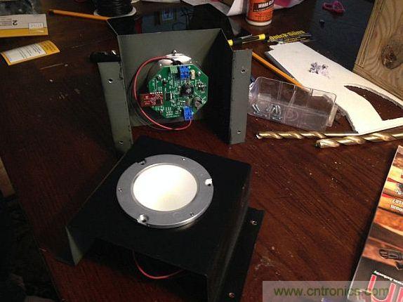 圖2：Microchip的PIC16F1788 28引腳8位高級模擬閃存MCU。