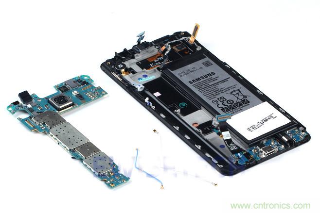 Galaxy Note5拆解，與S系列差距日漸模糊