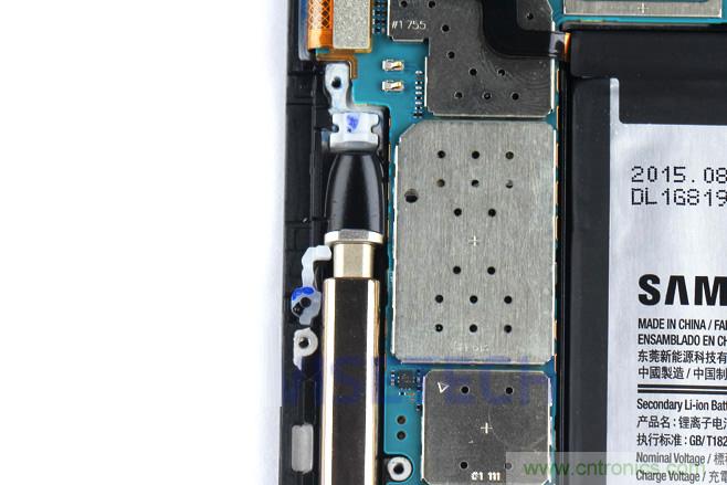 Galaxy Note5拆解，與S系列差距日漸模糊