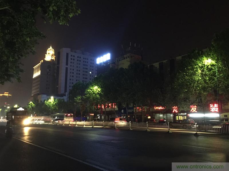 無(wú)邊框的 nubia Z9 ，一款既有驚喜，又有驚艷的智能手機(jī)