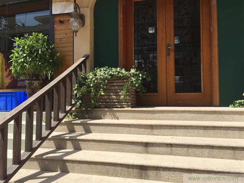 無(wú)邊框的 nubia Z9 ，一款既有驚喜，又有驚艷的智能手機(jī)