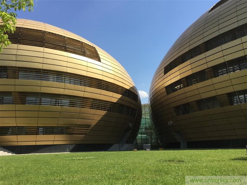 無(wú)邊框的 nubia Z9 ，一款既有驚喜，又有驚艷的智能手機(jī)