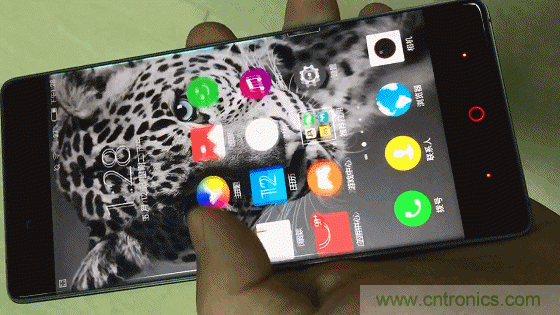 無(wú)邊框的 nubia Z9 ，一款既有驚喜，又有驚艷的智能手機(jī)