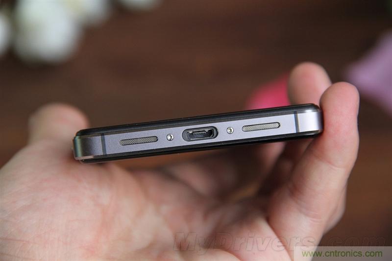 無(wú)邊框的 nubia Z9 ，一款既有驚喜，又有驚艷的智能手機(jī)