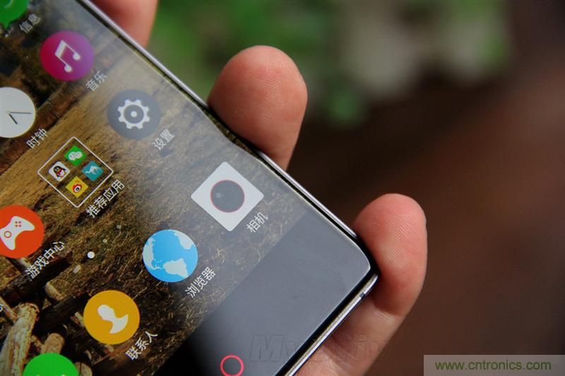 無(wú)邊框的 nubia Z9 ，一款既有驚喜，又有驚艷的智能手機(jī)