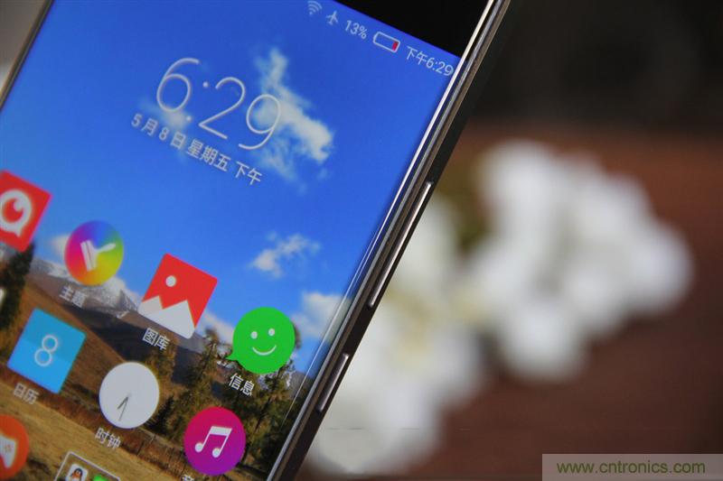 無(wú)邊框的 nubia Z9 ，一款既有驚喜，又有驚艷的智能手機(jī)