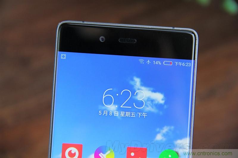 無(wú)邊框的 nubia Z9 ，一款既有驚喜，又有驚艷的智能手機(jī)