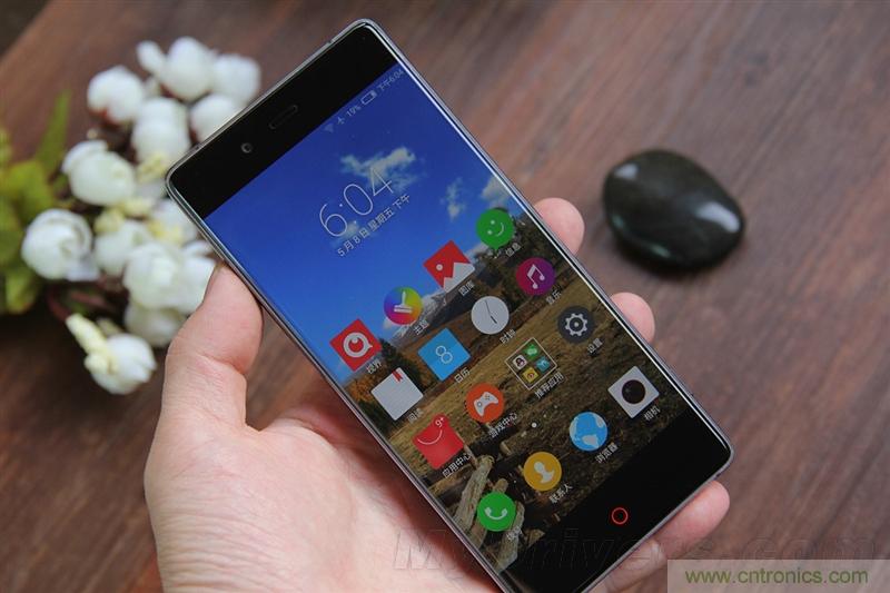 無(wú)邊框的 nubia Z9 ，一款既有驚喜，又有驚艷的智能手機(jī)