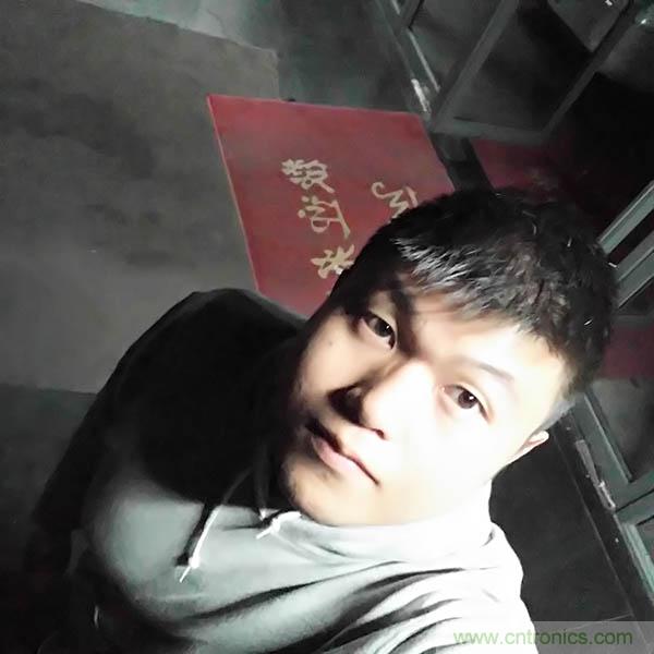 業(yè)界良心 LG V10 評測:剛毅、冷峻，不失人性化