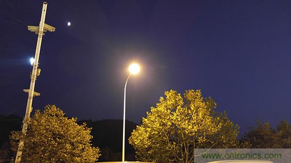 業(yè)界良心 LG V10 評測:剛毅、冷峻，不失人性化