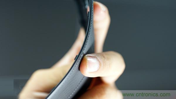 業(yè)界良心 LG V10 評測:剛毅、冷峻，不失人性化