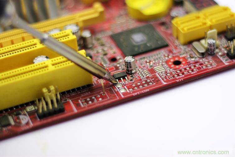 一款能喚起 70 后工程師朋友“童年趣事”的迷你電烙鐵！