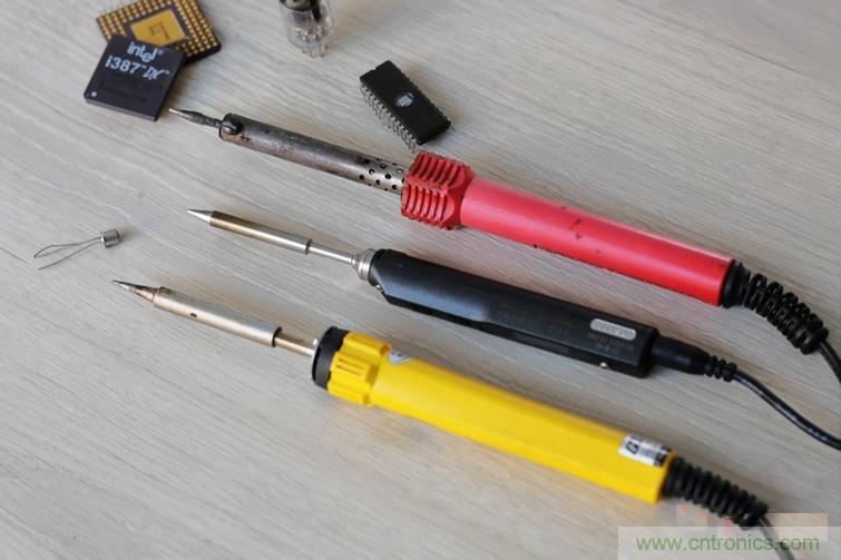 一款能喚起 70 后工程師朋友“童年趣事”的迷你電烙鐵！