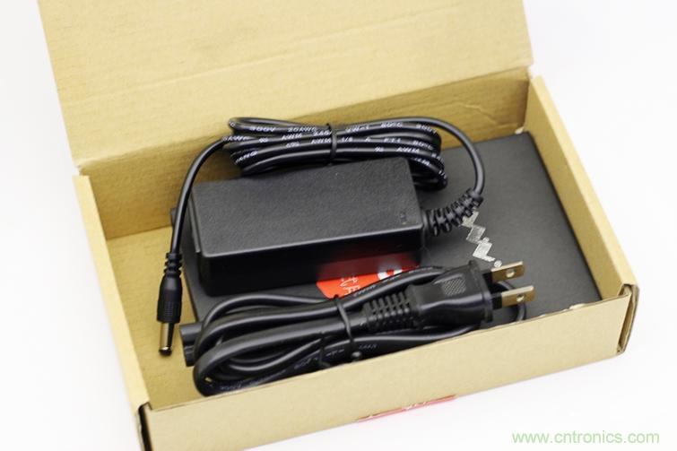 一款能喚起 70 后工程師朋友“童年趣事”的迷你電烙鐵！