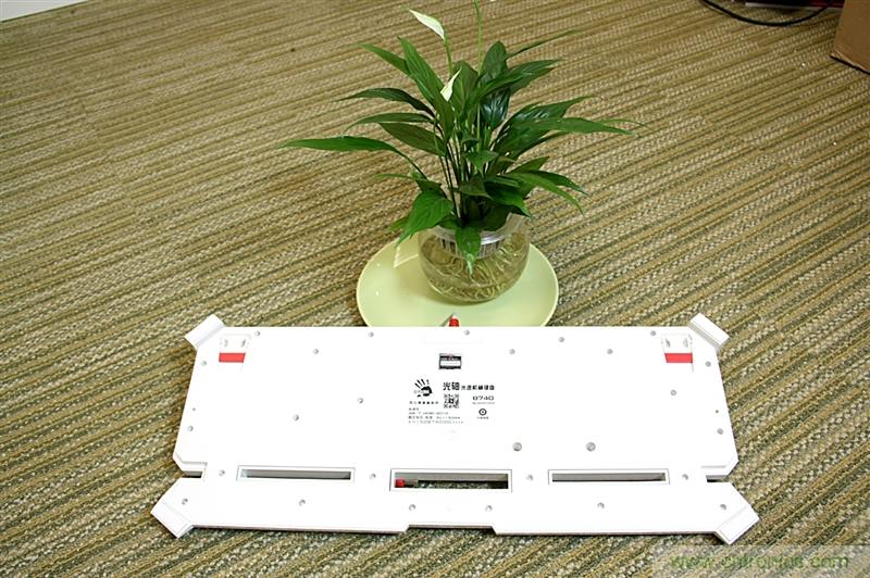 曾經(jīng)的網(wǎng)吧統(tǒng)治者—雙飛燕血手幽靈機(jī)械鍵盤，真世界最快？