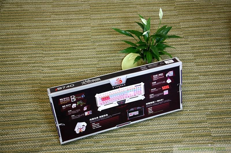 曾經(jīng)的網(wǎng)吧統(tǒng)治者—雙飛燕血手幽靈機(jī)械鍵盤，真世界最快？