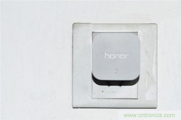 大House也能隨心連，榮耀WiFi穿墻寶評(píng)測