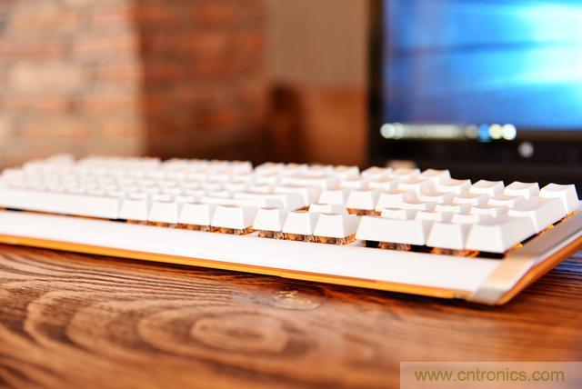 左手寫愛，右手寫他——從此鍵盤鼠標(biāo)不分家！