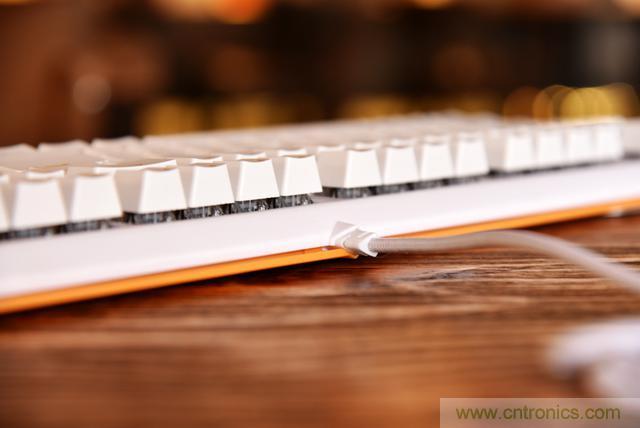 左手寫愛，右手寫他——從此鍵盤鼠標(biāo)不分家！