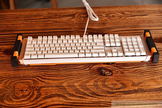 左手寫愛，右手寫他——從此鍵盤鼠標(biāo)不分家！