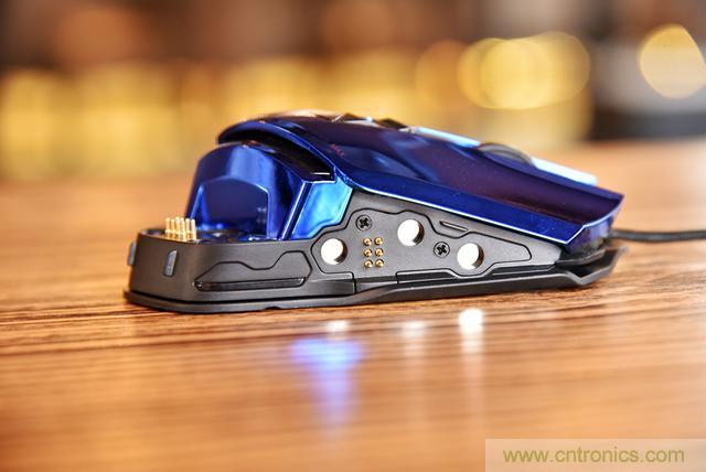 左手寫愛，右手寫他——從此鍵盤鼠標(biāo)不分家！