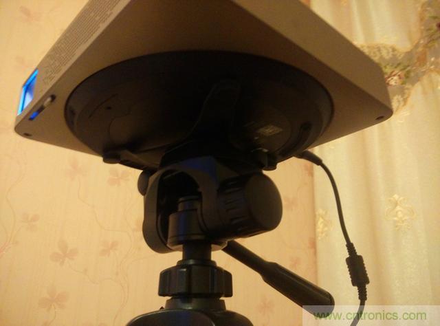 無屏電視時代已然來臨，客廳你做好準(zhǔn)備了嗎？