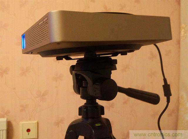 無屏電視時代已然來臨，客廳你做好準(zhǔn)備了嗎？