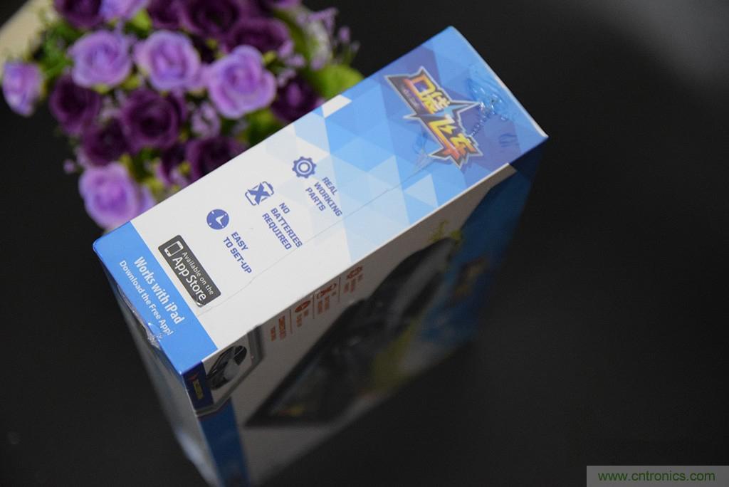 虛擬與現(xiàn)實(shí)相結(jié)合的飛車游戲，讓你體驗(yàn)速度與激情的碰撞！