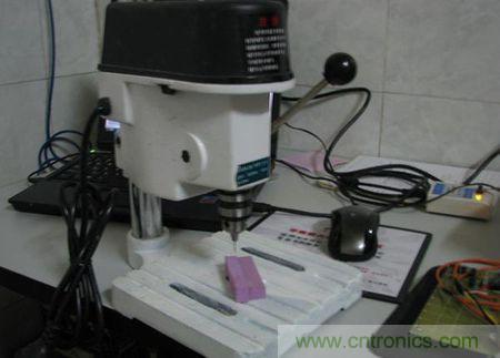 無人機 DIY 制作全過程，酷得不要不要的！